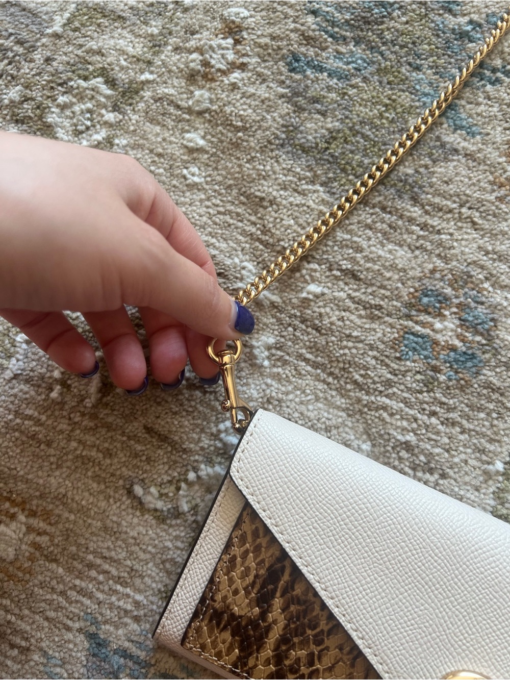 Coach Envelope Wallet on Chain - Picture 12 of 12